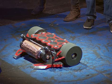 BattleBots Season 4 .